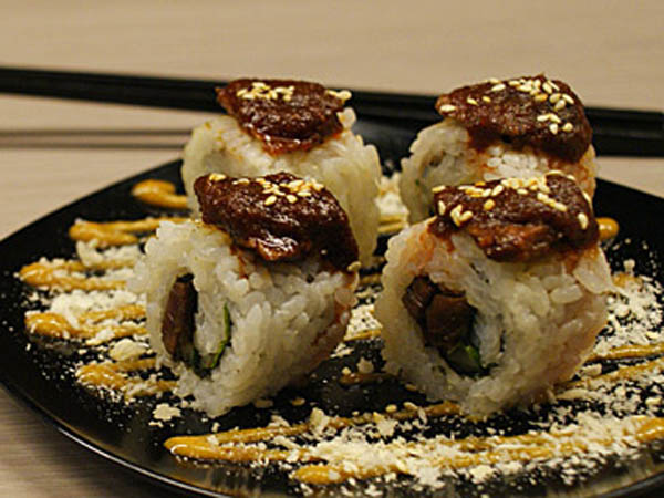 Sushi Sambal & Pizza Rendang
